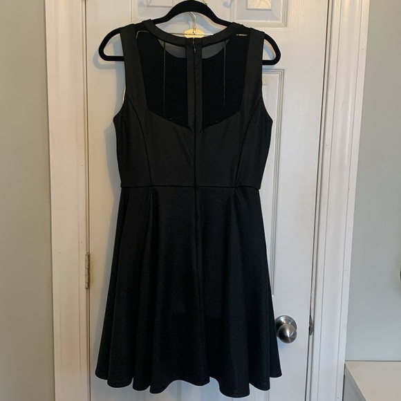 Jennifer Lopez Black Dress Size 12 - Picture 3 of 12